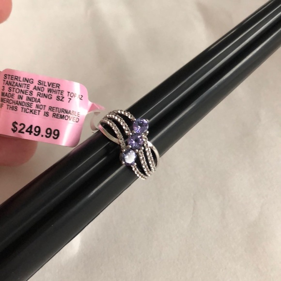 Tanzanite and White Topaz in Sterling Silver Ring - Picture 3 of 9